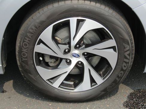 Used 2022 Subaru Legacy Premium AWD/4WD image 11
