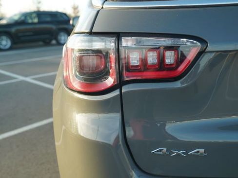 Used 2022 Jeep Compass Limited image 39