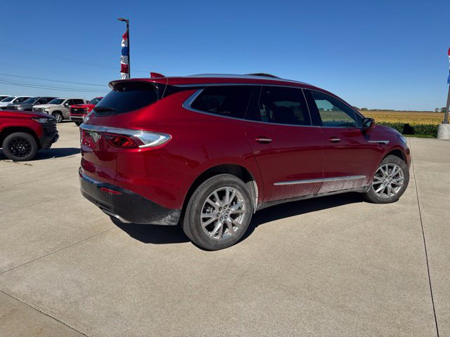 Used 2023 Buick Enclave Essence w/ Experience Buick Package AWD/4WD image 8