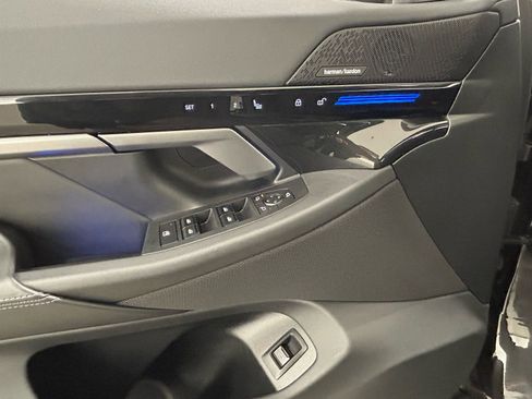 Used 2025 BMW 530i xDrive w/ Premium Package image 67