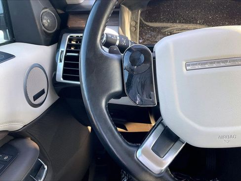 Used 2019 Land Rover Discovery HSE AWD/4WD image 23