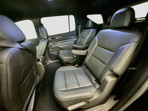 Used 2025 Chevrolet Traverse LT AWD/4WD image 29