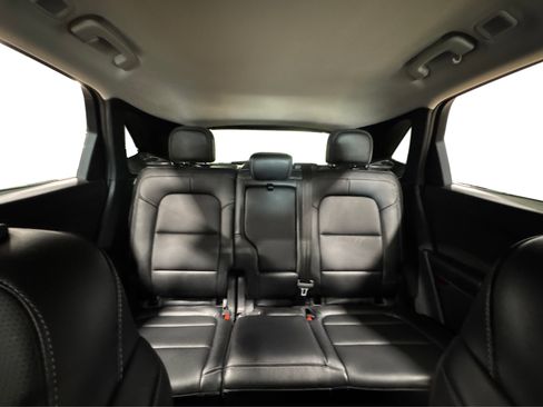 Used 2025 Ford Escape Platinum image 46