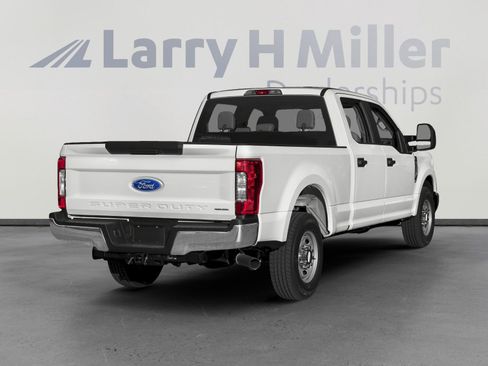 Used 2018 Ford F250 XL w/ STX Appearance Package image 2