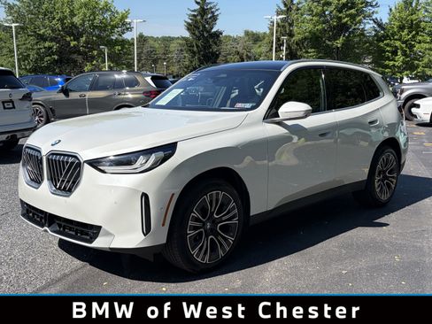 Certified 2025 BMW X3 xDrive30i AWD/4WD image 1