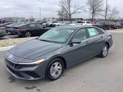 Used 2025 Hyundai Elantra SE