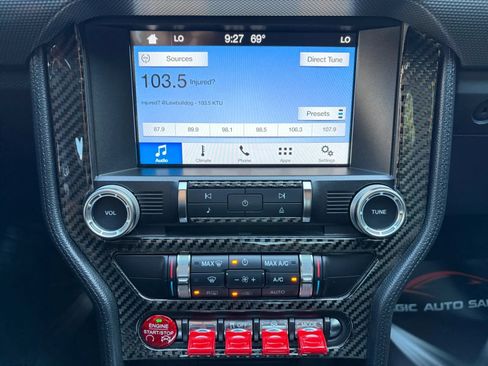Used 2018 Ford Mustang Coupe w/ Equipment Group 101A RWD image 21