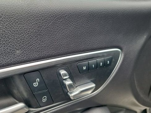 Used 2019 Mercedes-Benz CLA 250 4MATIC image 17