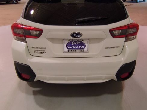 Used 2023 Subaru Crosstrek 2.0i Premium AWD/4WD image 5