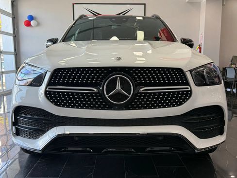 Used 2022 Mercedes-Benz GLE 350 4MATIC image 2