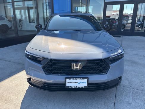 Used 2024 Honda Accord Sport image 2