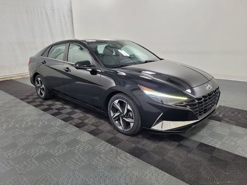 Used 2021 Hyundai Elantra Limited FWD image 11