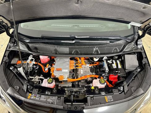 Used 2023 Chevrolet Bolt LT w/ Infotainment Package FWD image 24