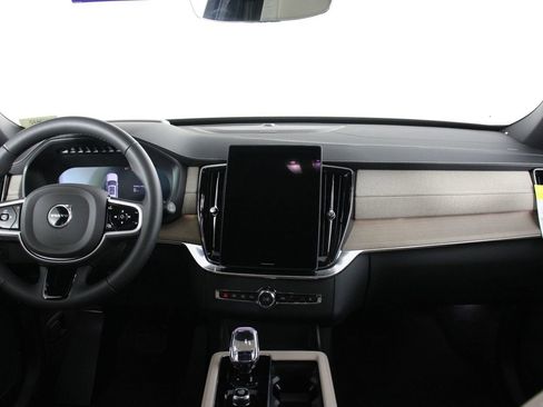 New 2026 Volvo XC90 T8 Ultra w/ Protection Package Premier AWD/4WD image 5