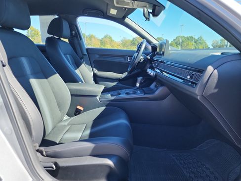 Used 2023 Honda Civic Sport image 15