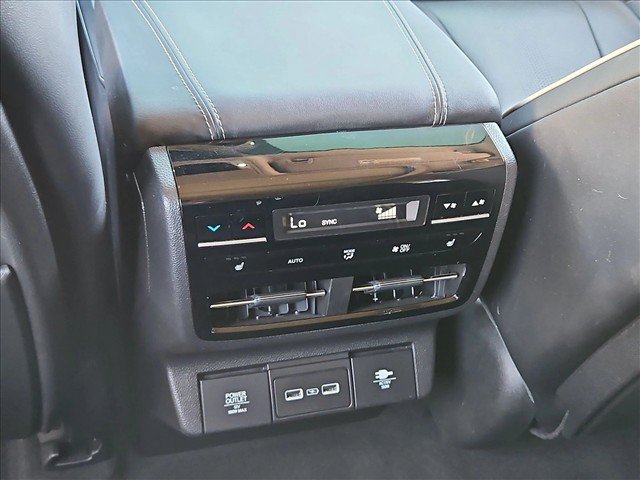Used 2024 Acura MDX w/ Advance Package AWD/4WD image 18