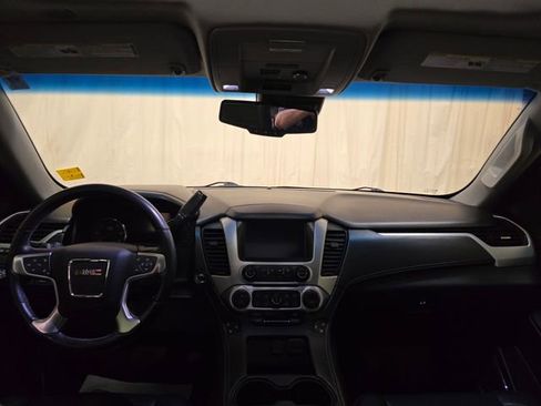 Used 2019 GMC Yukon SLT w/ Graphite Performance Edition AWD/4WD image 32
