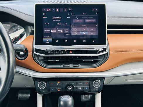 Used 2022 Jeep Compass Limited image 17