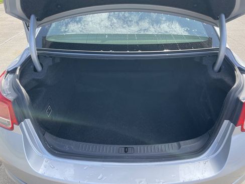 Used 2014 Chevrolet Malibu LT FWD image 11