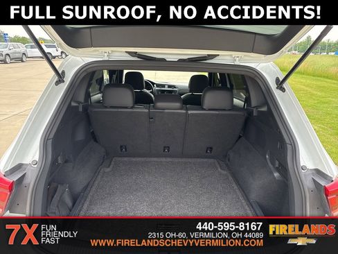 Used 2020 Volkswagen Tiguan SE R-Line image 34