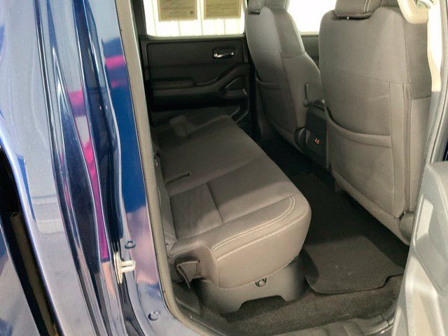 Used 2022 Nissan Frontier SV AWD/4WD image 21
