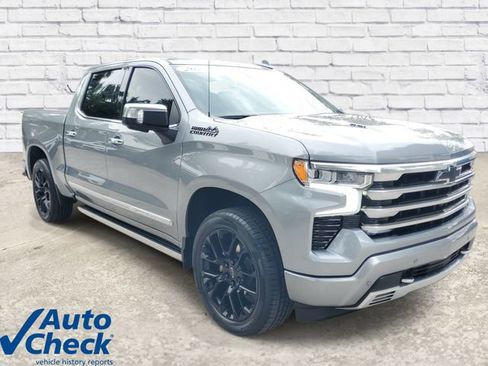 Used 2024 Chevrolet Silverado 1500 High Country w/ Technology Package AWD/4WD image 5