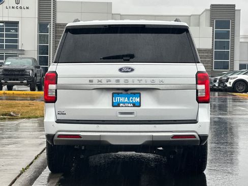 Certified 2024 Ford Expedition XLT image 7