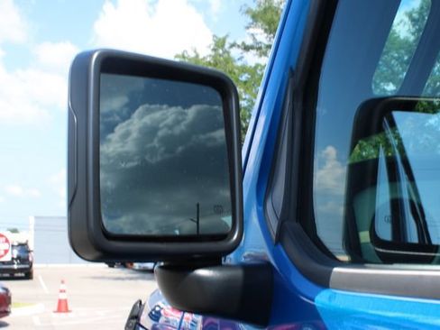 Used 2025 Jeep Wrangler Unlimited Sport AWD/4WD image 8