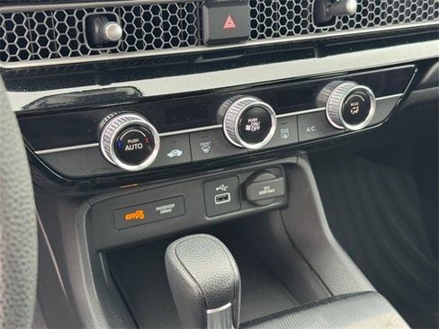 Used 2022 Honda Civic LX image 21