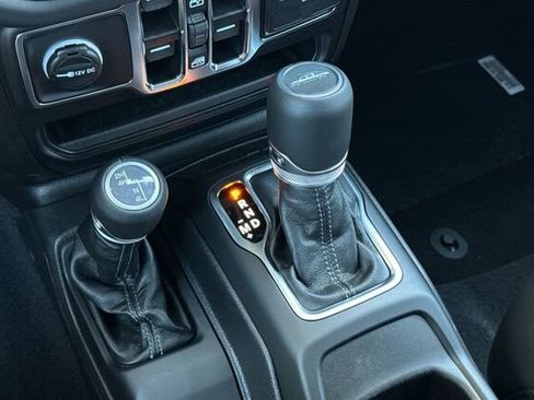 New 2025 Jeep Gladiator Sport image 20