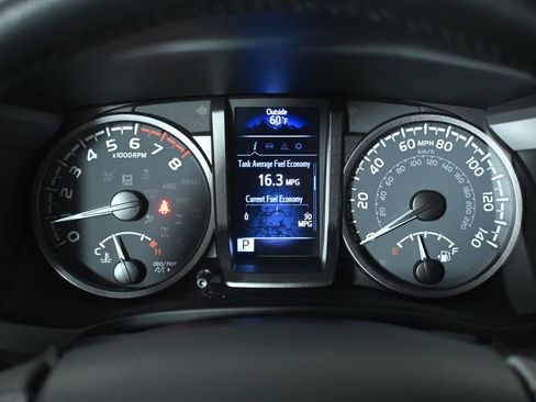 Used 2023 Toyota Tacoma TRD Sport image 19