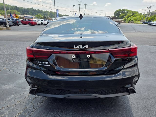 Used 2024 Kia Forte LXS w/ LXS Technology Package FWD image 7