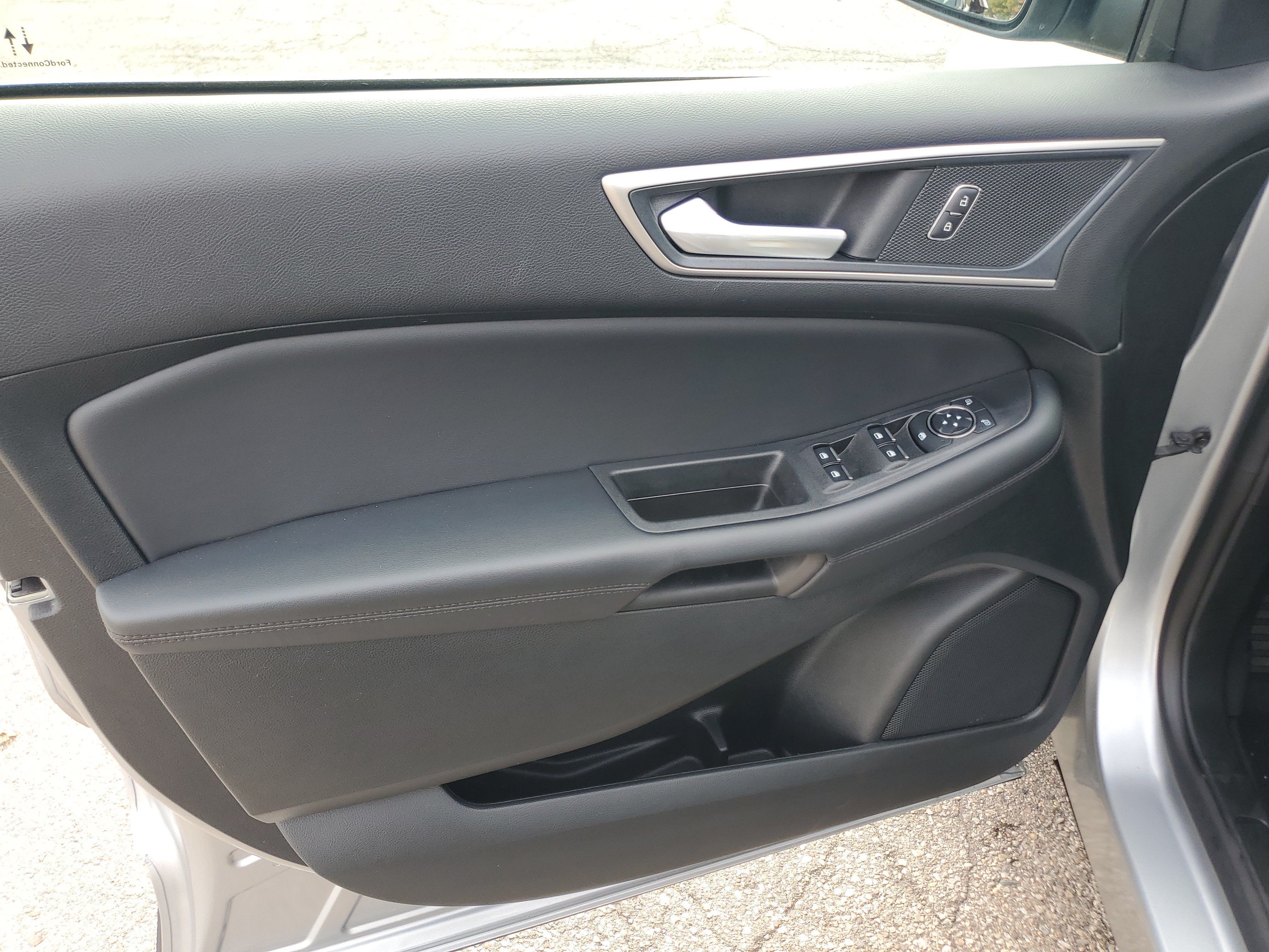 Used 2024 Ford Edge SEL w/ Convenience Package AWD/4WD image 10