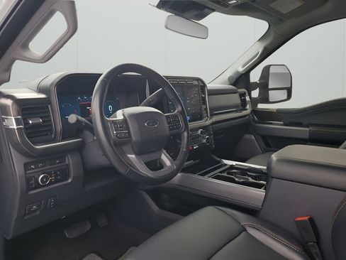 Used 2024 Ford F350 Lariat image 29