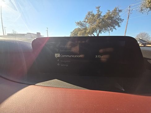 Used 2022 MAZDA MAZDA3 s image 18