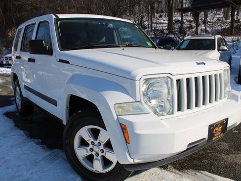 Used 2012 Jeep Liberty Sport w/ Popular Equipment Group image 4