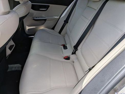 Used 2022 Mercedes-Benz C 300 4MATIC Sedan image 19