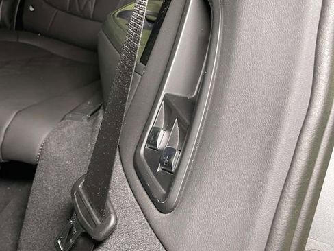 Used 2023 BMW X7 xDrive40i w/ Executive Package image 21