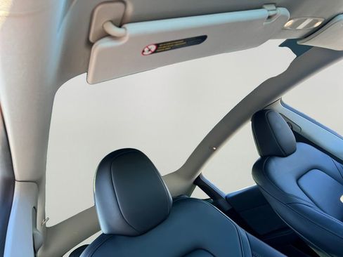 Used 2023 Tesla Model Y Long Range image 6