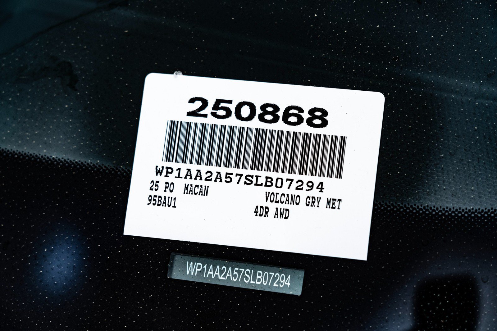 Certified 2025 Porsche Macan Turbo AWD/4WD image 30