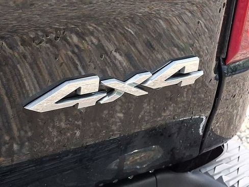Used 2021 RAM 1500 Laramie AWD/4WD image 10