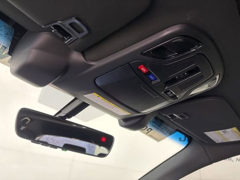 Used 2022 Subaru Outback Wilderness image 19