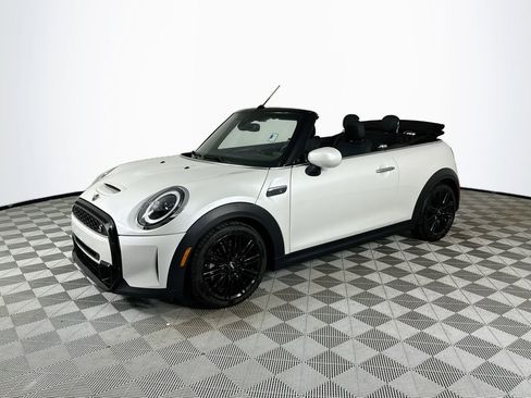 Used 2024 MINI Cooper S FWD image 3