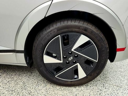 Used 2025 Hyundai Ioniq 5 Limited RWD image 9