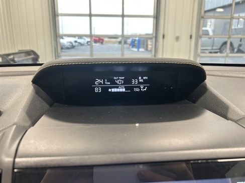 Used 2022 Subaru Crosstrek 2.5i Sport w/ Moonroof Package image 30