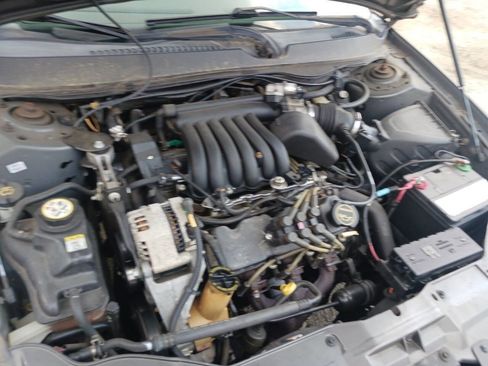 Used 2002 Ford Taurus SE image 8