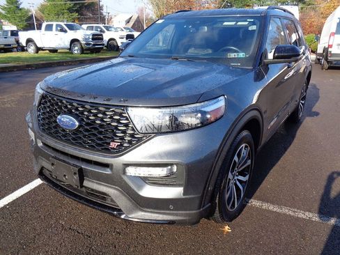 Used 2020 Ford Explorer ST image 4