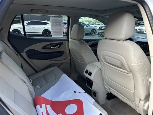 Used 2023 GMC Terrain Denali w/ Denali Premium Package image 19