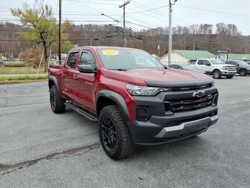 Used 2023 Chevrolet Colorado Trail Boss w/ Advanced Trailering Package image 6