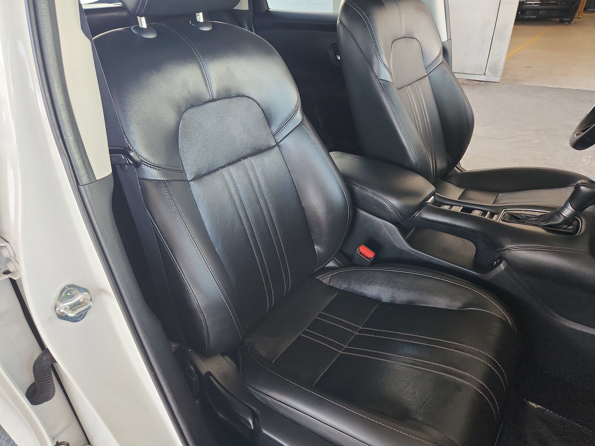 Used 2024 Honda HR-V EX-L image 25